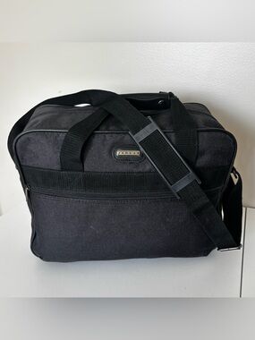 Vintage Jaguar Navy Blue Overnight Travel Shoulder Bag/Weekender/Carry-on